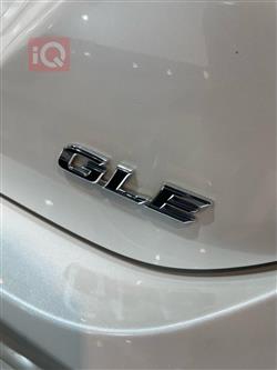 تۆیۆتا کامری